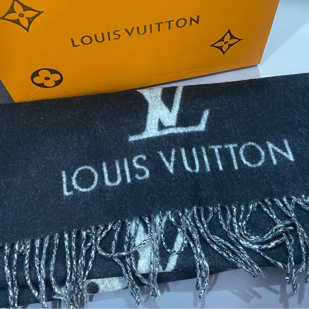 Louis Vuitton Black Scarf